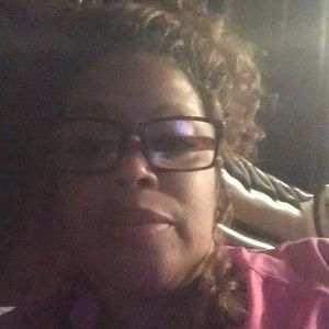 Meet your Posher, Toya